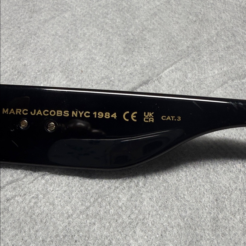 Marc Jacobs NYC  Black Cat-Eye Sunglasses - Picture 4 of 5